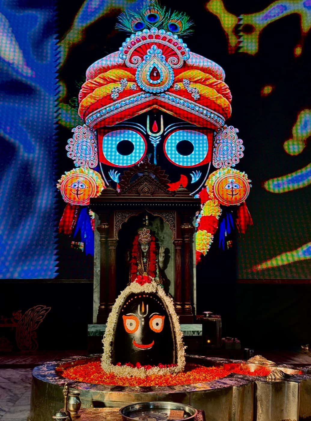 નાગદેવતા સ્વરૂપે શિવલિંગનો શૃંગાર